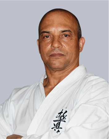 Shihan Phillip Moustache (師範) – Seychelles